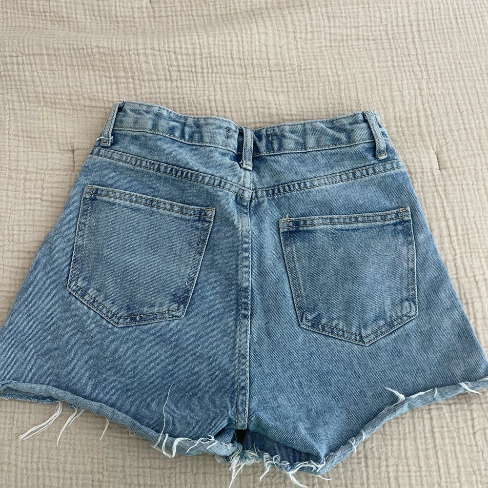 The Kristin Cross Demin Shorts - Picture 3 of 4